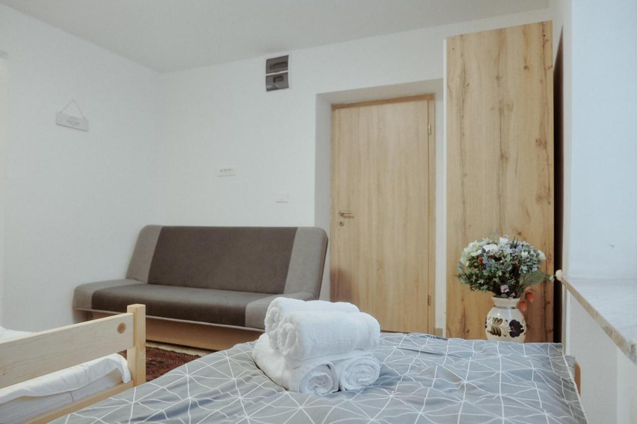 Apartments Pr' Stormanu Kanal Экстерьер фото