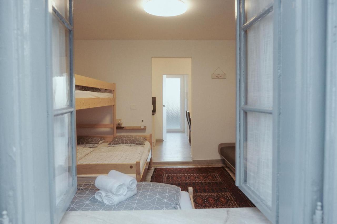 Apartments Pr' Stormanu Kanal Экстерьер фото